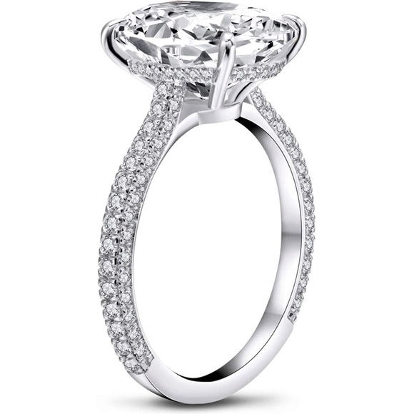 18k Brilliant Diamond Ring - Picture 8 of 13